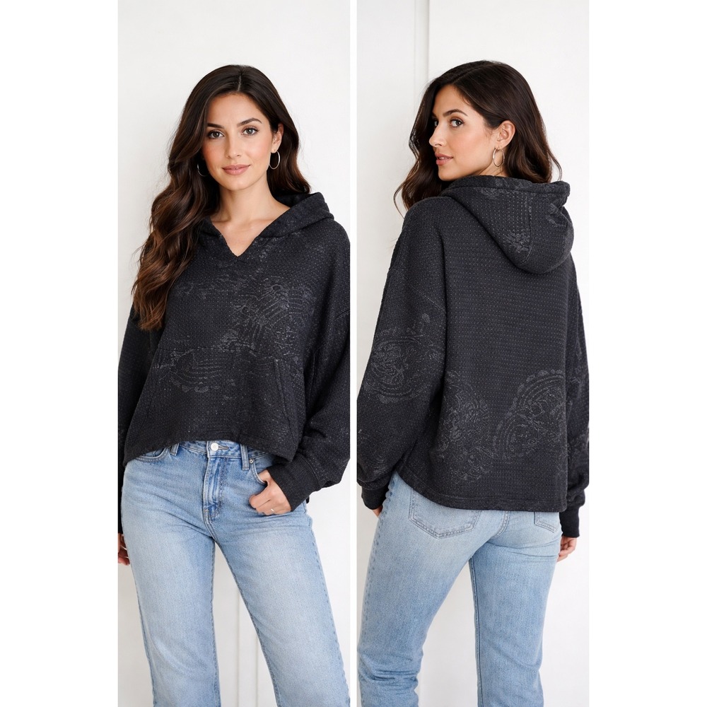 Nike Yoga Therma-FIT Hoodie Women's‎ M Tall Black Pullover Sweatshirt